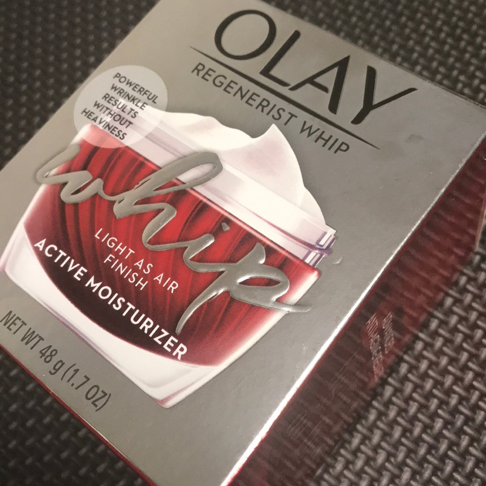 Olay Regenerist Whip Active moisturizer - Picture 2 of 5